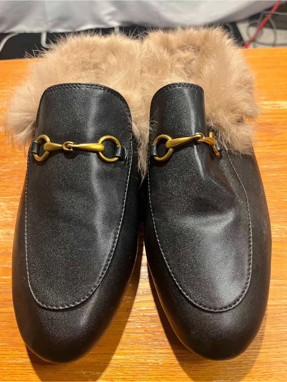ARQA popular fur-lined backless Gold Accent loafers Mules SZ 38 - Picture 5 of 6